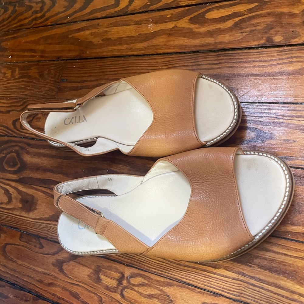 Calla sling back shoes size 8.5 camel leather great condition